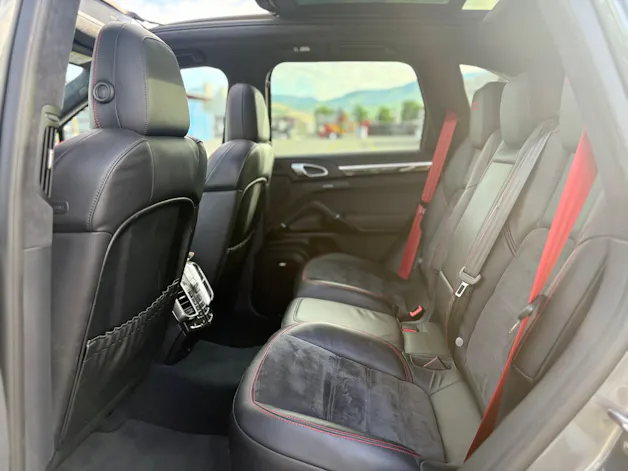 Porsche Cayenne GTS
