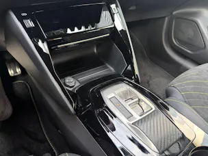 Peugeot 208 1.2 MHEV GT