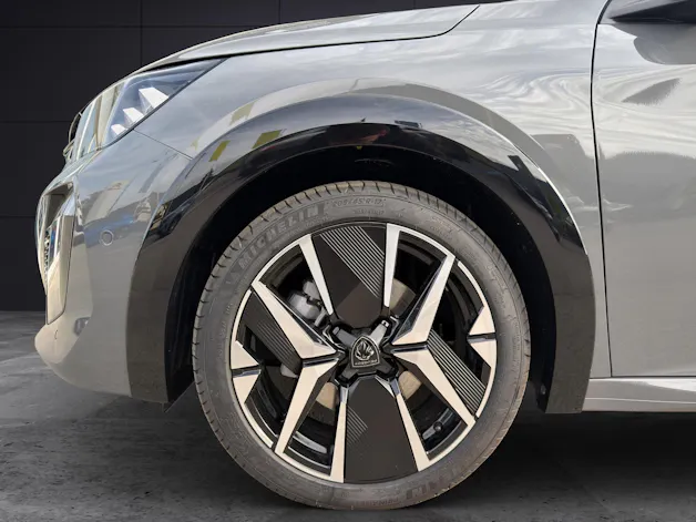 Peugeot 208 1.2 MHEV GT