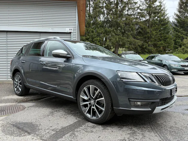 Škoda Octavia Combi 2.0 TDI Scout 4x4 DSG