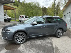 Škoda Octavia Combi 2.0 TDI Scout 4x4 DSG