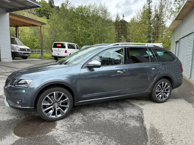 Škoda Octavia Combi 2.0 TDI Scout 4x4 DSG
