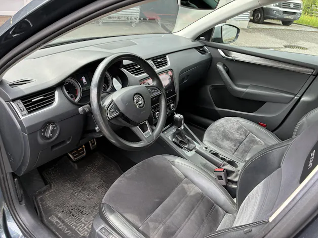 Škoda Octavia Combi 2.0 TDI Scout 4x4 DSG