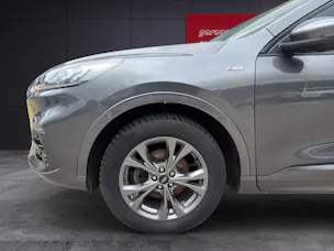 FORD Kuga 2.5 Hybrid ST-Line X 4x4