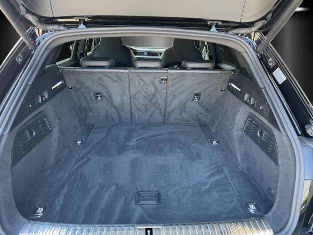 Audi e-tron S quattro