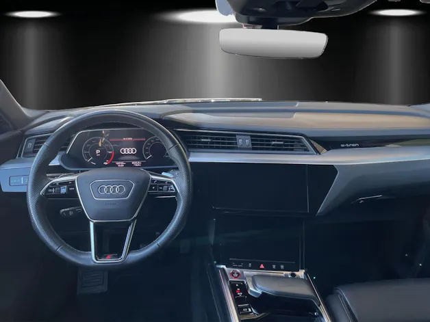 Audi e-tron S quattro