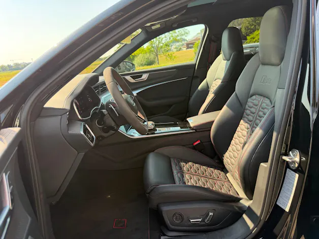 AUDI RS6 Avant 4.0 TFSI V8 Performance quattro
