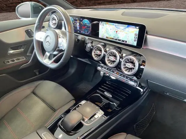 Mercedes-Benz A 200 AMG Line