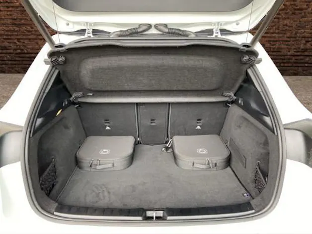 Mercedes-Benz GLA 250 e 8G-DCT