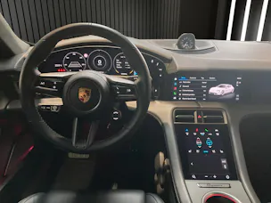 PORSCHE Taycan Turbo S Sport Turismo