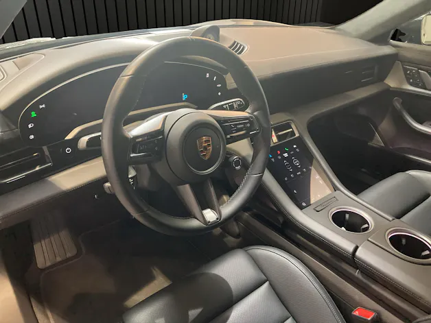 PORSCHE Taycan Turbo S Sport Turismo