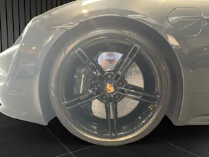 Porsche Taycan Turbo S Sport Turismo