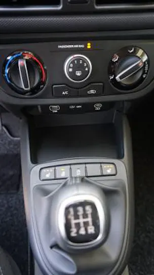 Hyundai i10 1.2 Amplia
