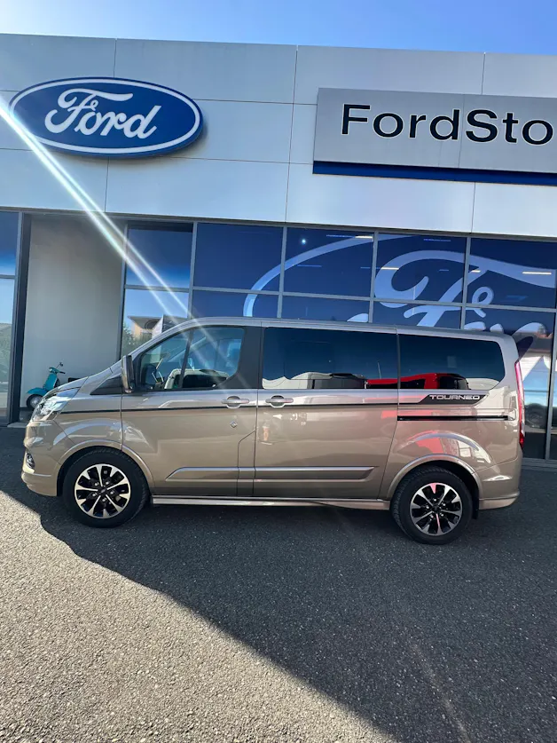 Ford Tourneo Custom 320 L1 2.0 TDCi 170 Sport