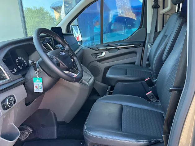 Ford Tourneo Custom 320 L1 2.0 TDCi 170 Sport