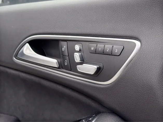 Mercedes-Benz CLA 220 d AMG Line 4Matic 7G-DCT