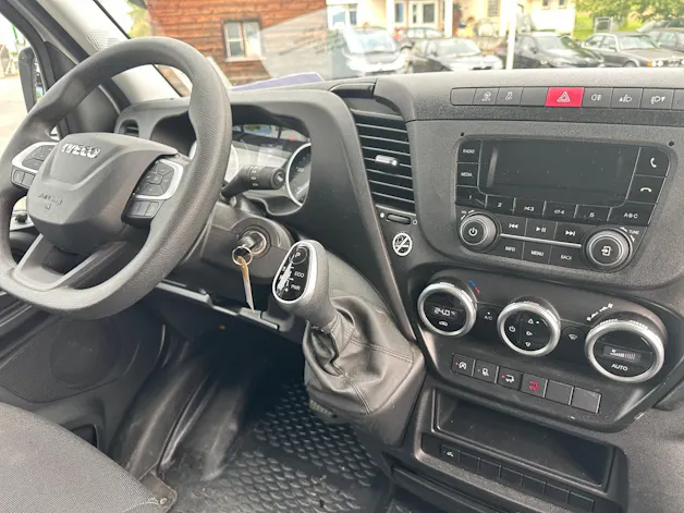 Iveco Koffer /Hebebühne 35 S 160PS Automatik