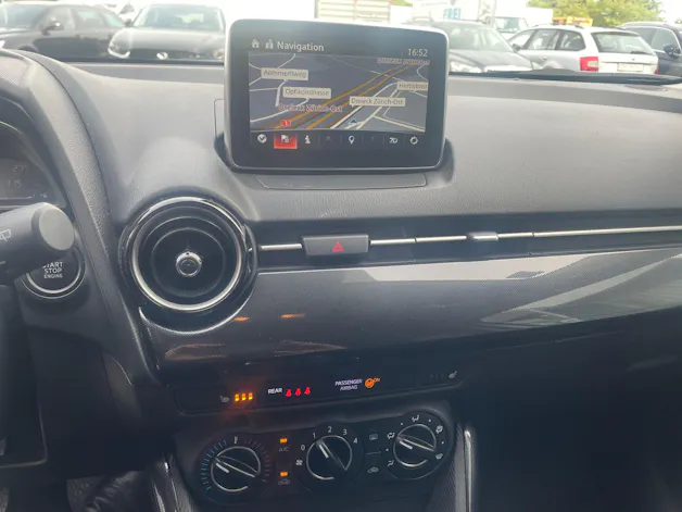 Mazda 2 1.5i 16V Skyactiv-G Ambition Plus mit Anhängekupplung