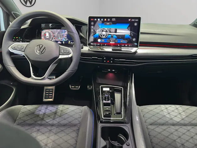 VW Golf Variant 2.0 TSI R-Line DSG 4 Motion