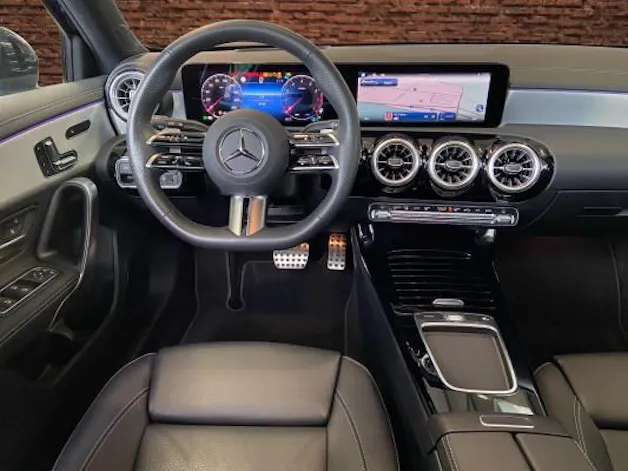 Mercedes-Benz A 180