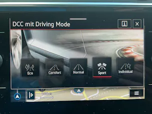 VW Tiguan Allspace R-LINE 4MOTION *** PANORAMAGLASDACH & ANHÄNGEKUPPLUNG ***