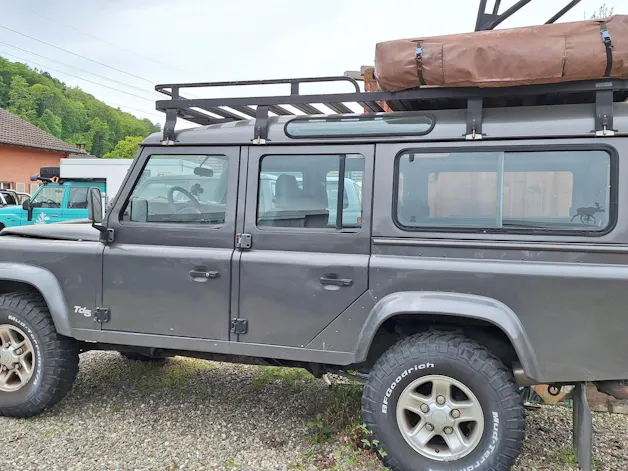 Land Rover Defender 110 SW 2.5 Td5