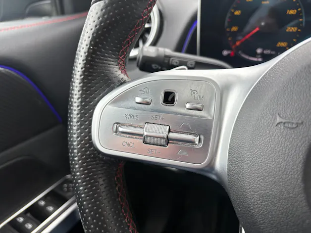 Mercedes-Benz GLB 250 4Matic AMG Line 8G-Tronic