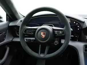 Porsche Taycan GTS Sport Turismo