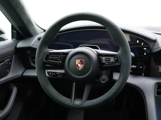 Porsche Taycan GTS Sport Turismo