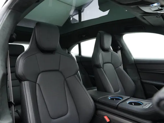 Porsche Taycan GTS Sport Turismo