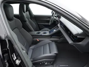 Porsche Taycan GTS Sport Turismo
