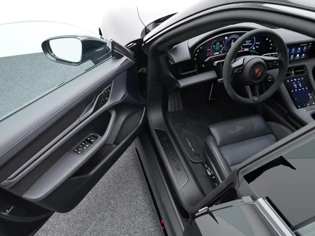 Porsche Taycan GTS Sport Turismo