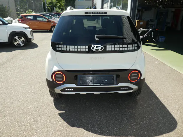 Hyundai Inster 49kWh Amplia Wärmepumpe