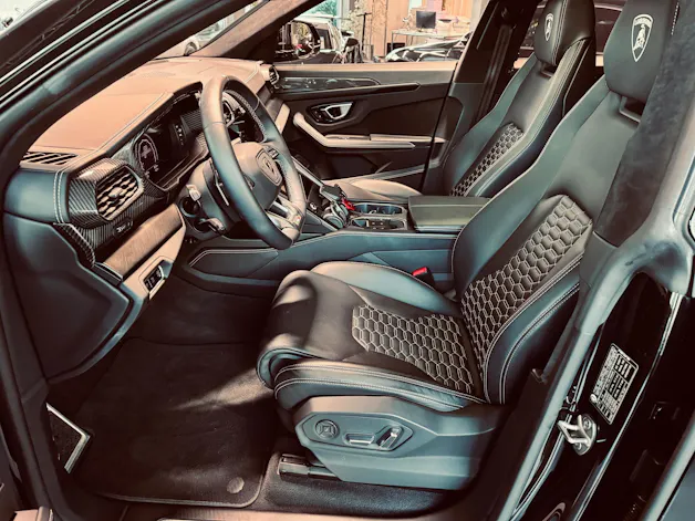 Lamborghini Urus E-Gear