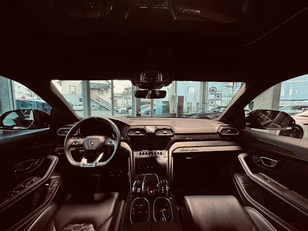 Lamborghini Urus E-Gear