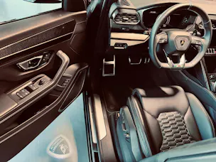 Lamborghini Urus E-Gear