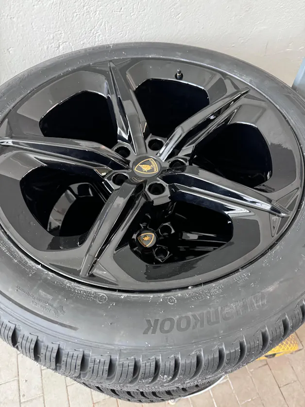 Lamborghini Urus E-Gear