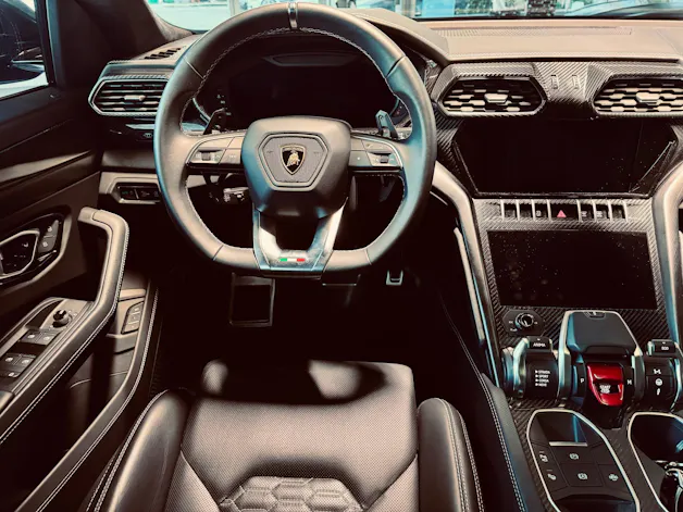 Lamborghini Urus E-Gear