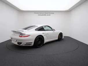 Porsche 911 Turbo S