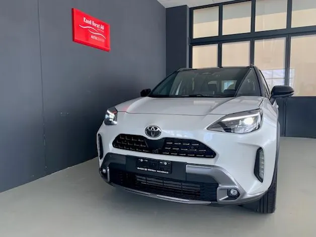 Toyota Yaris Cross 1.5 VVT-i HSD Premium AWD-i