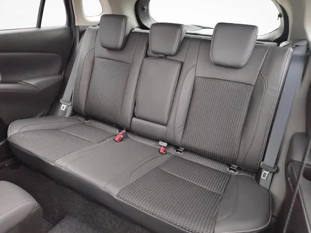 Suzuki S-Cross 1.4 T Sakura Top Hybrid 4x4