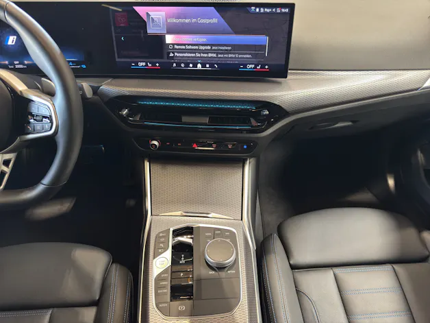 BMW 330e xDrive SAG Touring