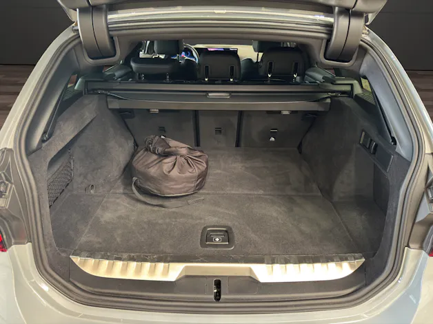 BMW 330e xDrive SAG Touring