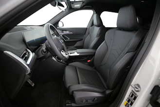 https://vehicle.imgix.net/4320408/1c468491-0c1e-453c-89ae-473e9609ed47.jpg