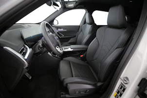 immagine del veicolo BMW X1 30e xDrive paddles