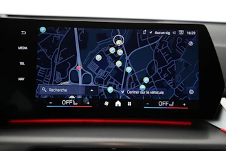 https://vehicle.imgix.net/4320408/d11e14a6-2880-4524-8af3-854f733b1e4f.jpg