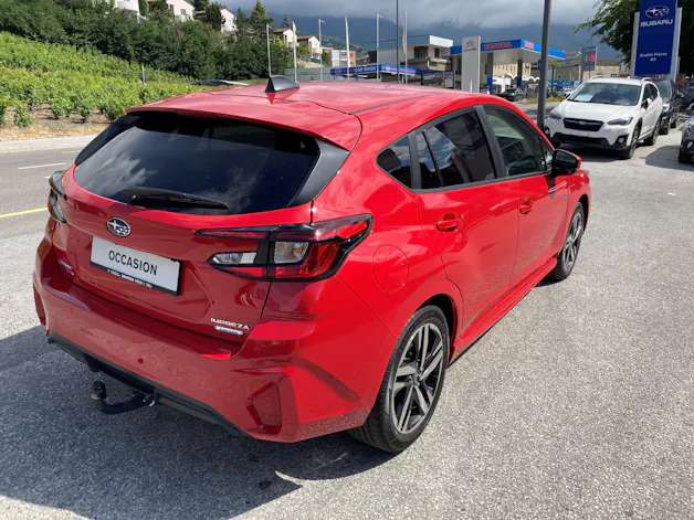 Subaru Impreza 2.0i e-Boxer Luxury