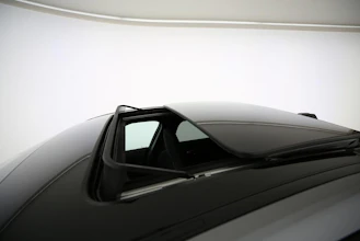 https://vehicle.imgix.net/4320427/b09d6223-b581-490c-a905-3947b3bfede0.jpg