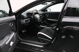 https://vehicle.imgix.net/4320454/7daaf4ba-6a26-4f8e-a798-afe6355865bd.JPG