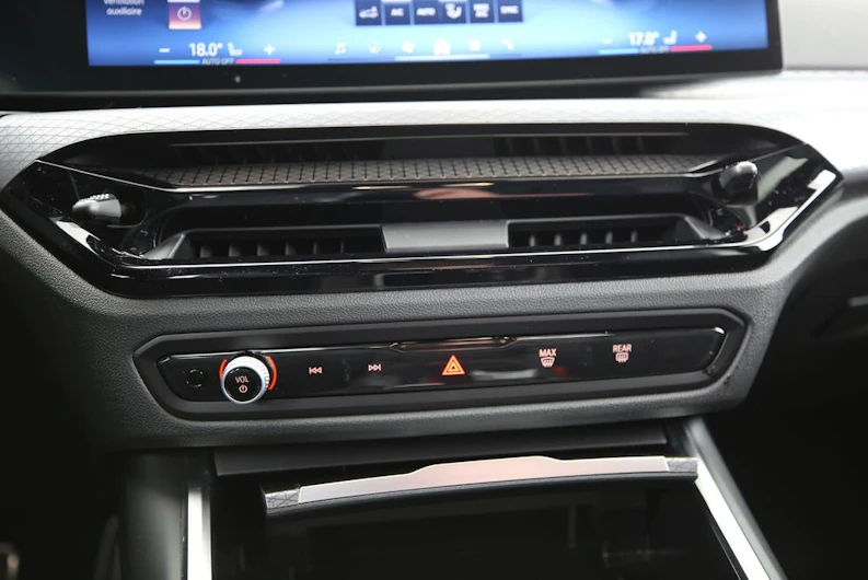 image du véhicule BMW 3 SERIES